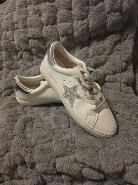 Vintage Havana White Sneakers with Silver Glitter Star